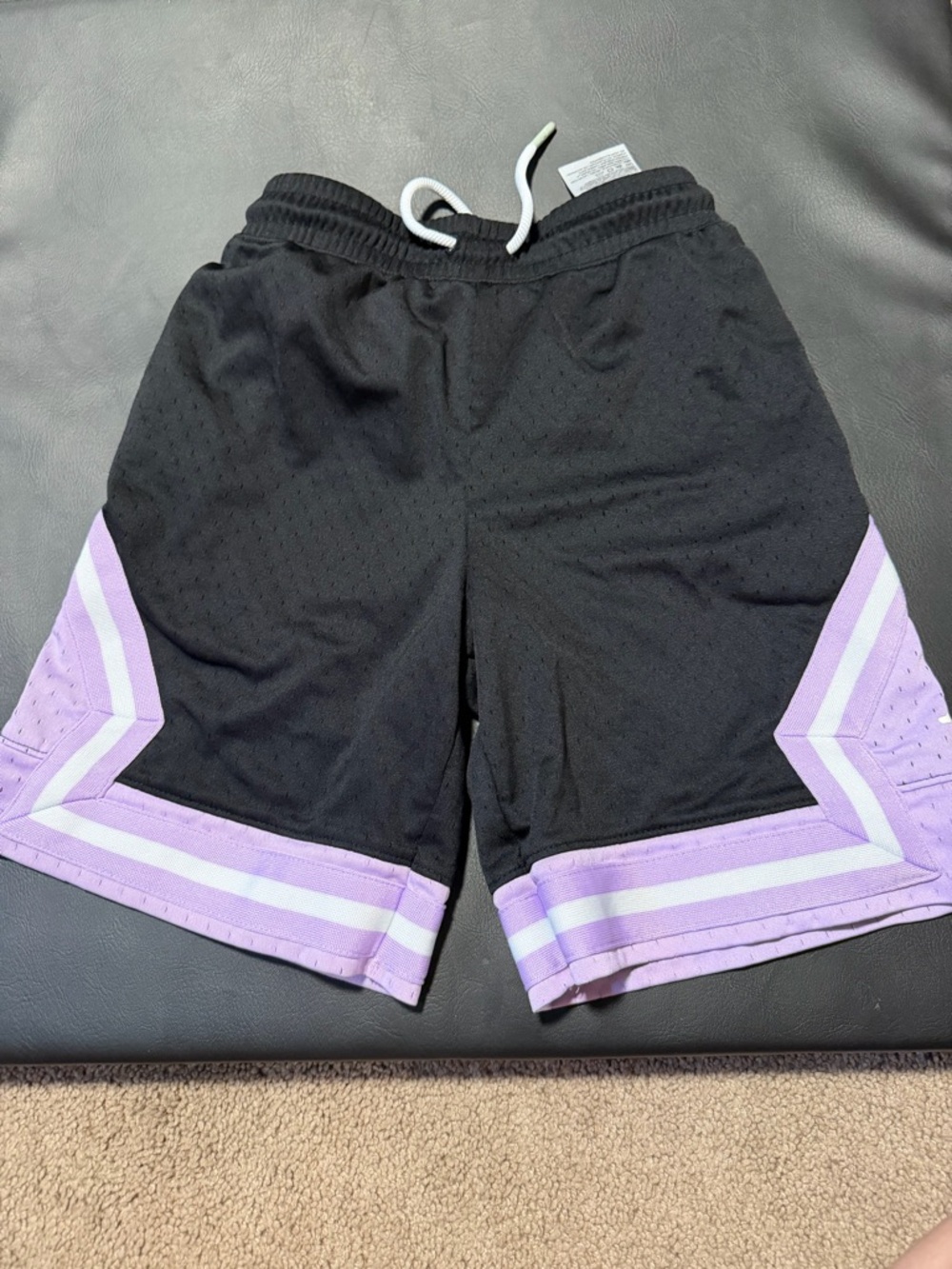 Jordan shorts youth medium